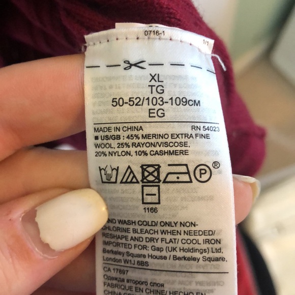 Banana Republic Merino Wool Sweater - Picture 4 of 5